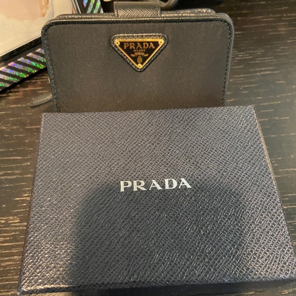 BRAND NEW Prada wallet!